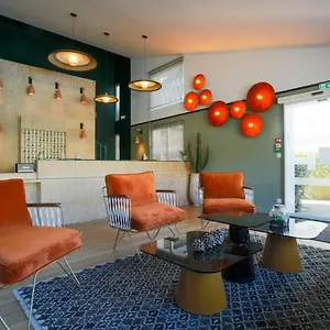 https://residence-les-pins-galants.midi-pyreneeshotels.com