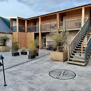 https://logis-volcan-sancy.hotels-rhonealpes.com